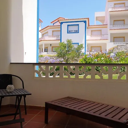 Catia's Surf, Golf, Beach & Pool House Apartment